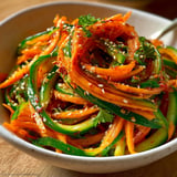 Salade de concombre et carottes.
